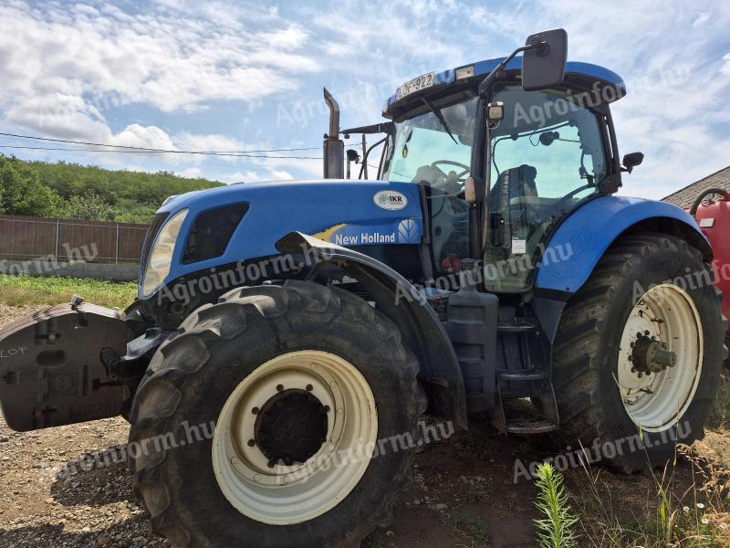 Eladó New Holland T7060