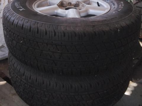 Continental ContiCrossContact 255/70 R16 111T M+S típusú gumi alufelnivel Continental ContiCrossContact 255/70 R16 111T M+S típusú gumi alufelnivel