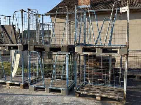 Fém rács,  kaloda,  ketrec,  glitterbox