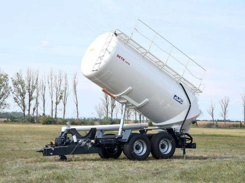 DETK 1416 takarmányszállító tartálykocsi