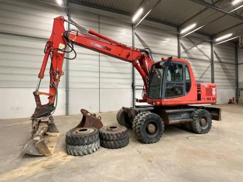 Komatsu PW 150ES-6K / 2001 / 9.293 h üzemóra / Lízing 20%-tól