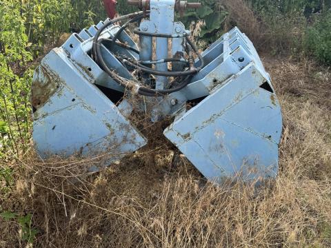 Kétcsészés markolókanál Kétcsészés markolókanál