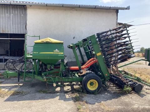 John Deere gabonavetőgép John Deere gabonavetőgép