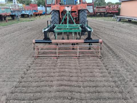 Regent 9 kapás gruber új lándzsákkal, rögtörőhengerrel Regent 9 kapás gruber új lándzsákkal, rögtörőhengerrel