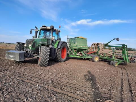 John Deere 740a 9 méteres gabonavetőgép John Deere 740a 9 méteres gabonavetőgép