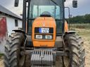 Renault Ares,  John deere