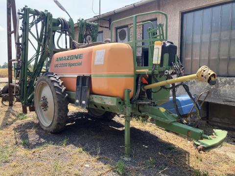 Amazone szántóföldi permetező