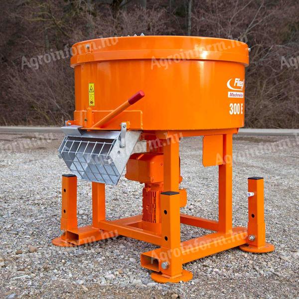 Fliegl elektromos betonkeverő - targonca emeléssel
