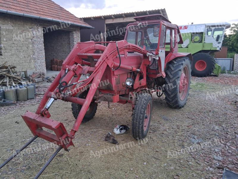 MTZ 80 homlokrakodóval eladó