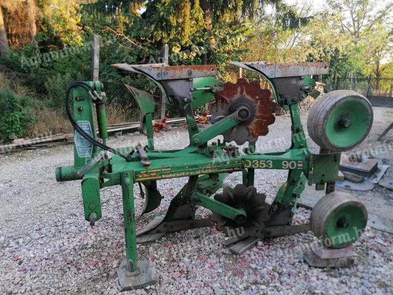Eberhardt D353 2 fejes váltvaforgató eke eladó