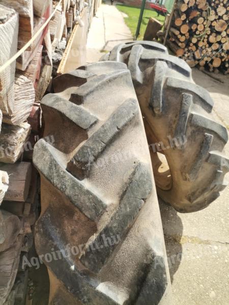 9,5*24 gumik felniken eladók. Warchalowski traktor kerekei. Cserébe Zetor K25 traktor hátsó kerekek érdekelnek.