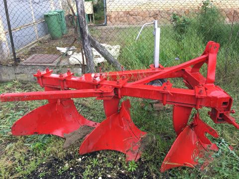 Három fejes ágyeke Három fejes ágyeke