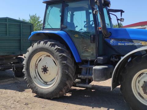 New Holland TM120 New Holland TM120