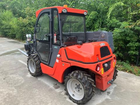 Everun ERT 1500 mini teleszkópos rakodó Everun ERT 1500 mini teleszkópos rakodó