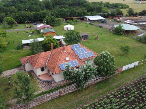 Eladó birtok Szolnokon, városközponttól 10 percre Eladó birtok Szolnokon, városközponttól 10 percre