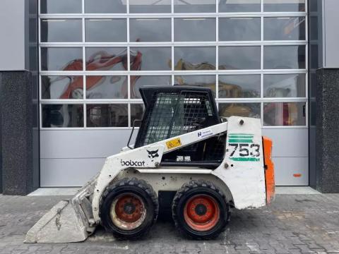 Bobcat 753 / 2000 / 5 192 üzemóra / Lízing 20%-tól Bobcat 753 / 2000 / 5 192 üzemóra / Lízing 20%-tól