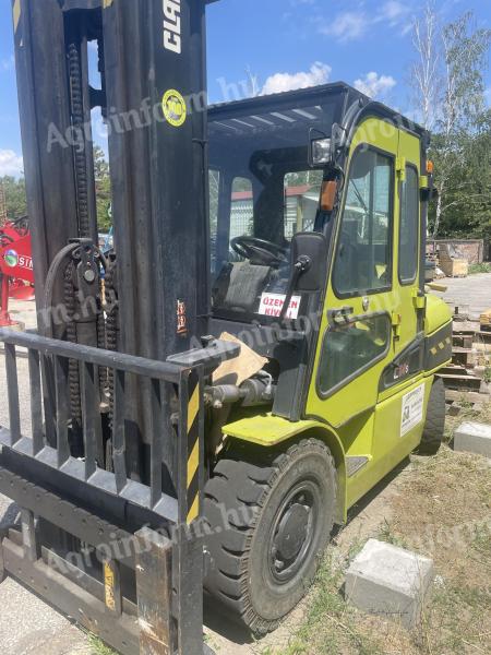 Clark C50s homlokvillás targonca - 5 tonna - bérletre is