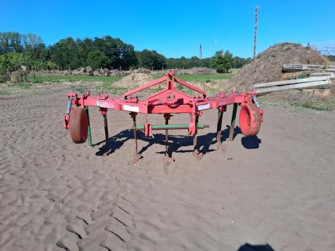 UNIA 5 késes altalajlazító UNIA 5 késes altalajlazító