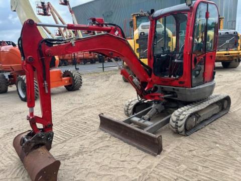 JCB 8025 / 2017 / 2531 üzemóra / Lízing 20%-tól