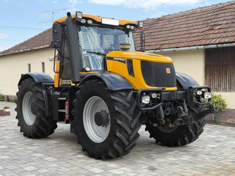 JCB Fastrac 3230 Plus traktor JCB Fastrac 3230 Plus traktor