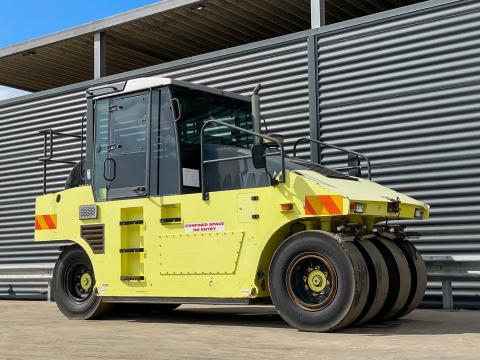 AMMANN AP 240 / 2012 / 5256 üzemóra / Lízing 20%-tól AMMANN AP 240 / 2012 / 5256 üzemóra / Lízing 20%-tól