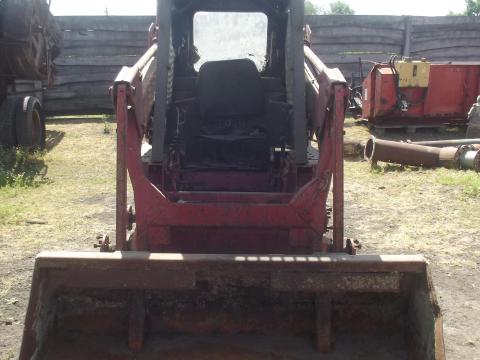 Gehl SL4610 csúszókormányzású rakodógép kerekek és motor nélkül eladó Gehl SL4610 csúszókormányzású rakodógép kerekek és motor nélkül eladó