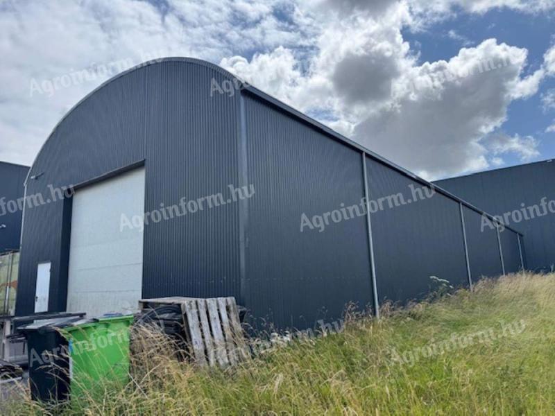 Bontott 400 m²-es eladó raktárcsarnok