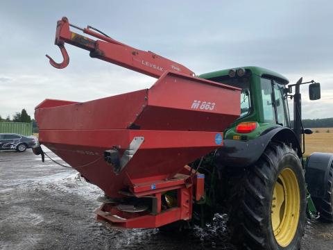 Kuhn M863 műtrágyaszóró Kuhn M863 műtrágyaszóró