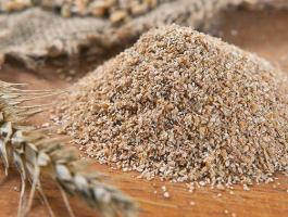 Eladó búzakorpa ömlesztve, kamionos tételben