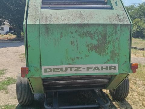 Deutz-Fahr GP 2.50 fix kamrás körbálázó Deutz-Fahr GP 2.50 fix kamrás körbálázó