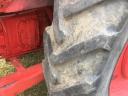 MTZ 80 homlokrakodóval