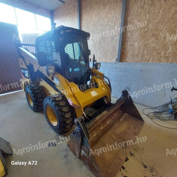 Caterpillar 262D XPS High Flow csúszókormányzású