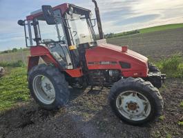 VTZ 2048 Traktor, 4x4 hajtással eladó