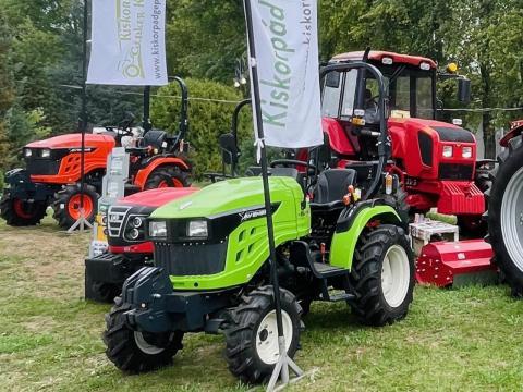 Avenger A26V traktor Avenger A26V traktor