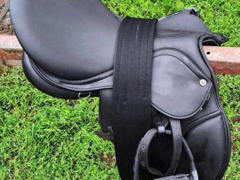 Norton univerzális nyereg Norton univerzális nyereg