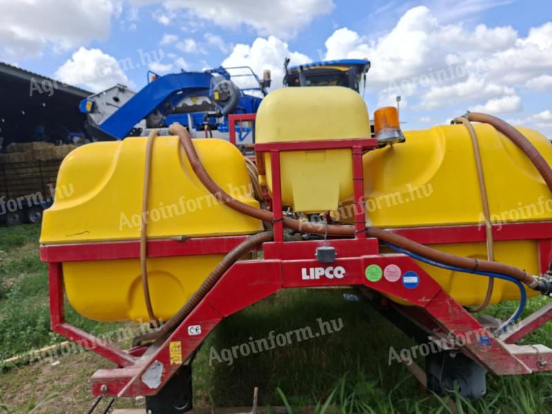 New Holland szüretelő kombájnhoz permetező eladó