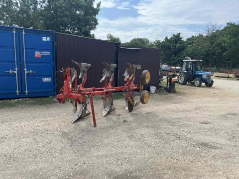 Pöttinger Servo II/3 fejes váltvaforgató eke Pöttinger Servo II/3 fejes váltvaforgató eke