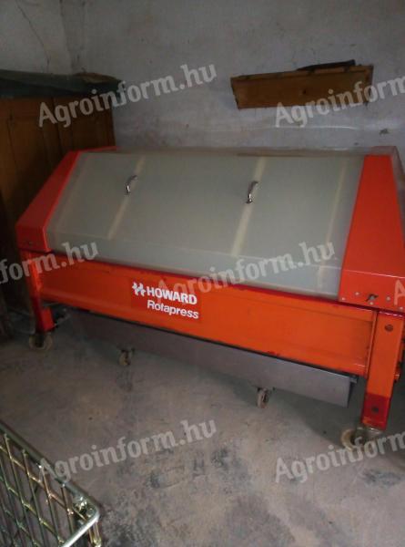 Eladó szőlőprés – jó állapotban. Howard Rotapress 700 S 6 hl szőlőprés. Ritkaság