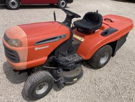 Husqvarna CTH141 fűnyírótraktor fűnyíró traktor eladó