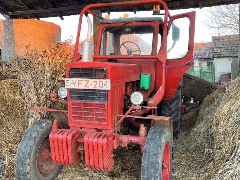 MTZ-50 eladó + munkagépek MTZ-50 eladó + munkagépek