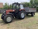 Traktor MTZ 820.2 és EB 8/82 pótkocsival
