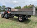 Traktor MTZ 820.2 és EB 8/82 pótkocsival
