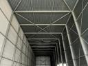 Bontott 2.905 m²-es csarnok vázszerkezete eladó