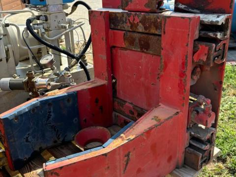 Hidraulikus fogópár eladó. Hidraulikus fogópár eladó.