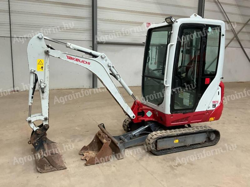 Takeuchi TB 216 / 2020 / 2.632 üzemóra / Lízing 20%-tól
