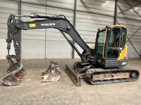 Volvo ECR 88 D / 2016 / 4.490 üzemóra / Lízing 20%-tól