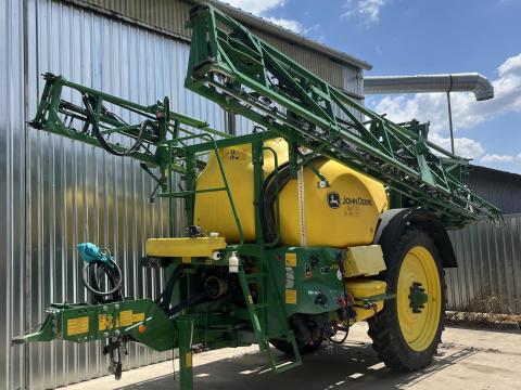 John Deere M740i permetező