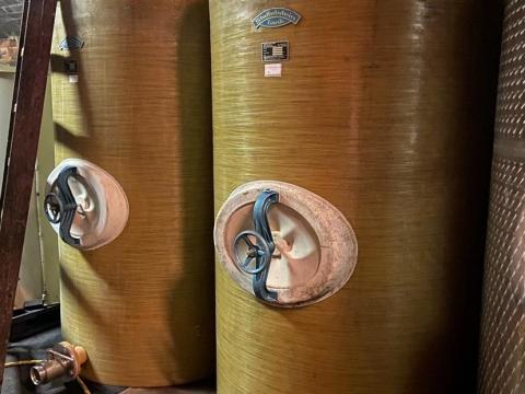 Üvegszálas bortartály 20hl Üvegszálas bortartály 20hl