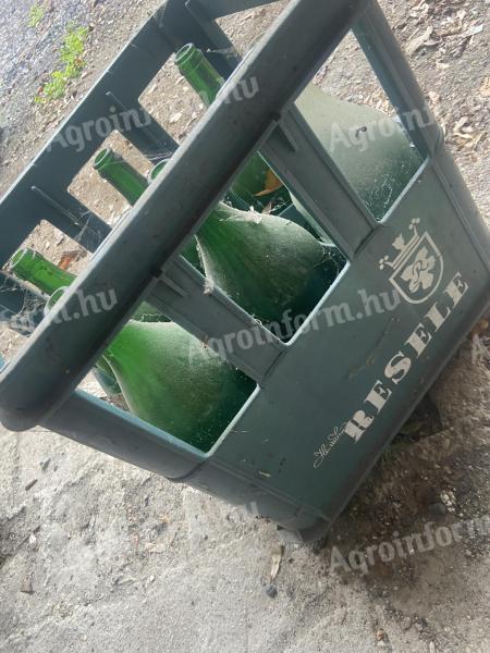 Műanyag rekesz 6-os,  2literes üvegnek