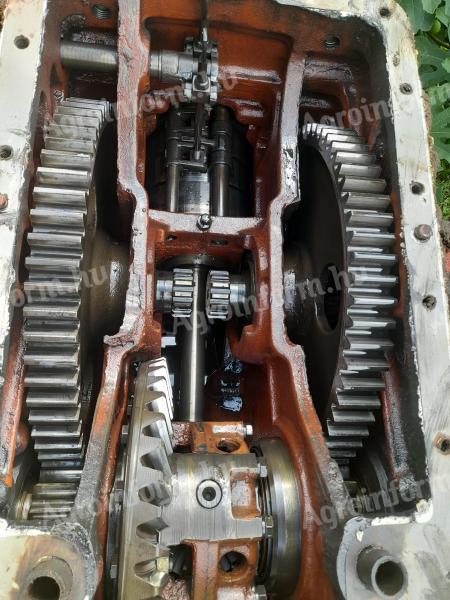 MTZ 80-82-820 komplett hátsóhíd alkatrész eladó